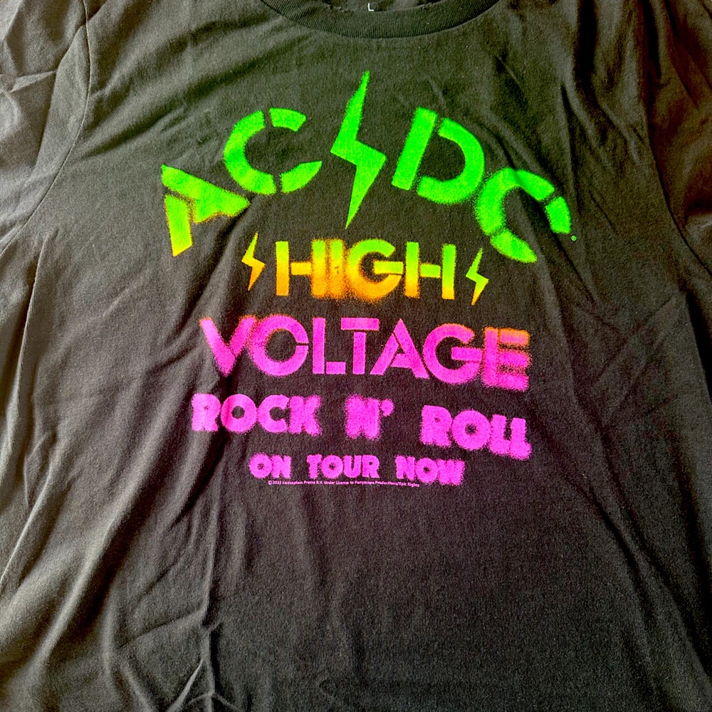 Chaser tee size Large AC DC NWT